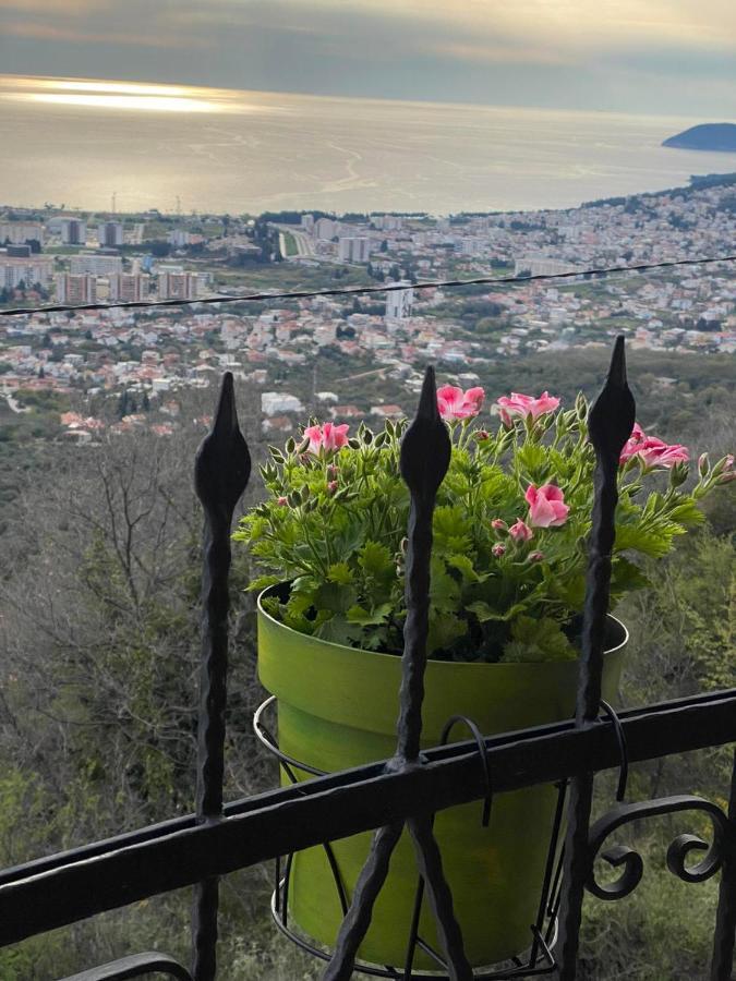Appartamento Ranc Mujica Bar Esterno foto